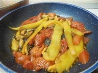 spaghetti cozze e peperoni immagine 6