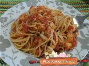 Spaghetti pesce spada e aromi