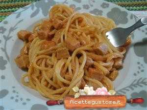 Spaghetti salmone e philadelphia