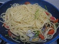 spaghetti vongole e zucchine immagine 5