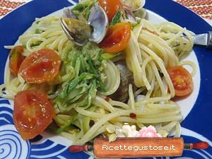spaghetti vongole e zucchine ricetta 