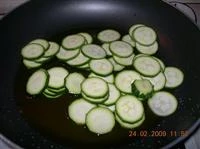 spaghetti zucchine e tonno immagine 1