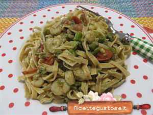 tagliatelle farro asparagi e gamberetti