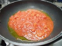 tagliatelle pesce spada gamberoni e roveja immagine 1