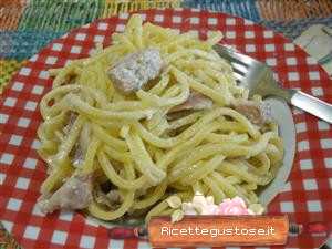 tonnarelli al salmone