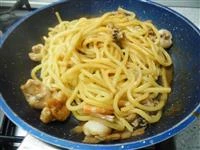tonnarelli gamberetti e seppioline immagine 6