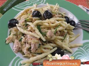 trofie zucchine tonno stracchino ricetta