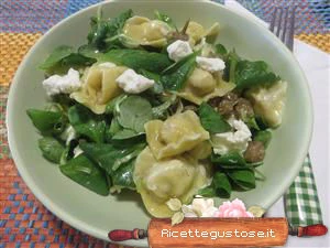 cappelletti freddi palamita e valeriana ricetta
