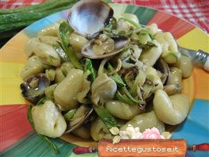 gnocchi freddi vongole zucchine ricetta