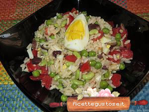 insalata di riso piselli e fagiolotti verdi