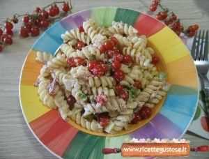 pasta fredda avocado e pomodorini ribes