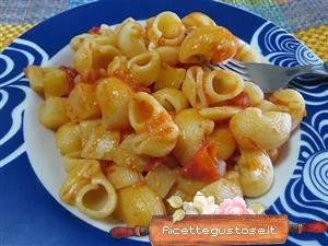 pasta fredda patate e pomodori ricetta