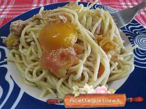 Pasta fredda pomodori verdi e tonno