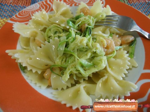 pasta fredda zucchine gamberetti