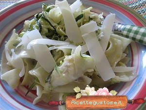 pasta fredda zucchine e gorgonzola ricetta