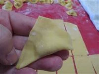 cappelletti orata pomodorini e pesto immagine 4