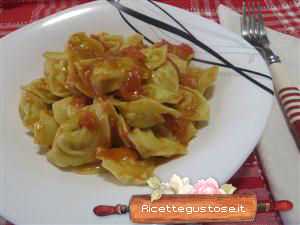 cappelletti orata pomodorini