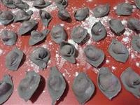 cappelletti carote viola mousse di mortadella immagine 4