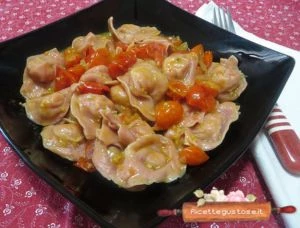 cappelletti rape rosse patate salmone