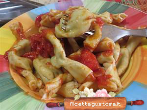 caramelle di pasta alle fave