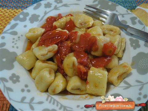 gnocchi ripieni prosciutto scamorza