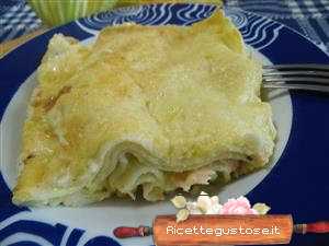 lasagna al salmone e fiori di zucca