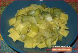 Raviolini di carne con porri e zucchine