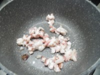 Rosolatura guanciale in casseruola