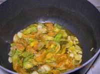 risotto fiori di zucca e gamberetti immagine 1