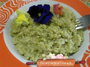 risotto fiori edibili e zucchine