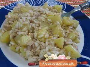 ricetta risotto patate e tonno