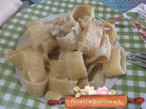 calamarata alla crema di asparagi facile