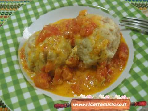 canederli gorgonzola e pomodoro