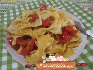 farfalle pomodori ciiegino pesto di rucola ricetta