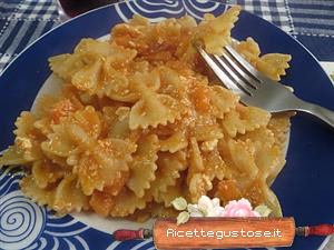 ricetta farfalle ricotta mascarpone