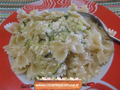 farfalle zucchine ricotta