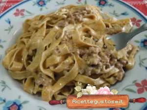 fettuccine di segale macinato e panna ricetta