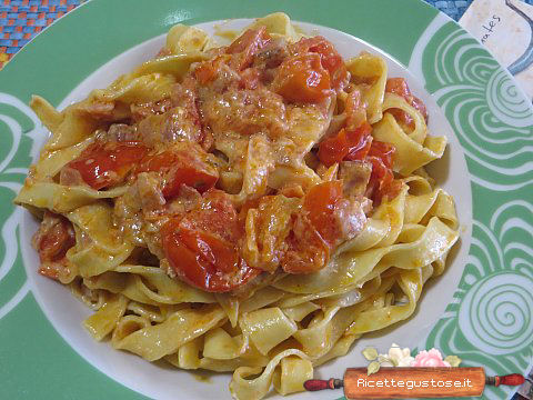 fettuccine pancetta pomodorini