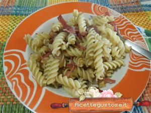 Fusilli cipolle e prosciutto di cinghiale