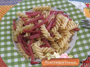 fusilli con salame