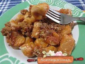 gnocchi di ricotta alle rape rosse con ragù di capriolo ricetta 