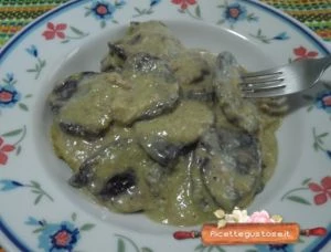 gnocchi riso nero fave e taleggio