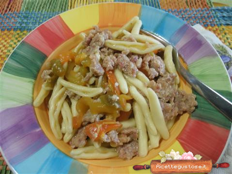 maccheroni al ferretto con peperoni