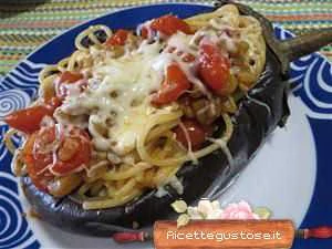 melanzane ripiene di spaghetti ricetta