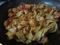 pappardelle ai cereali con sugo di faraona immagine 4