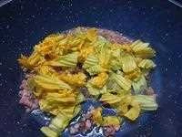 pappardelle colorate fiori di zucca e tartufo immagine 3