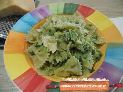 pasta patate pollo e cavolo spigarello