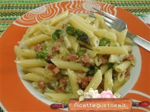 ricetta penne asparagi e salame