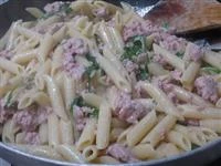 penne rucola salsiccia in bianco immagine 4