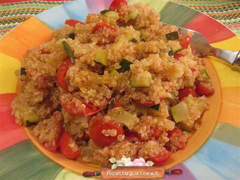 Quinoa pomodori e zucchine